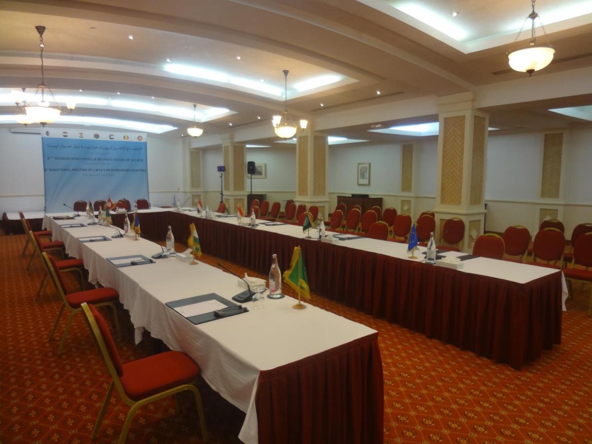 גמארת' Golden Carthage Hotel Tunis מראה חיצוני תמונה